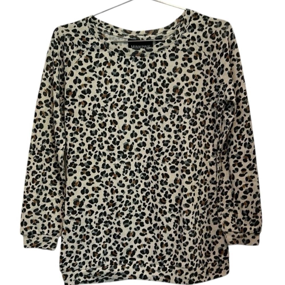Minkpink leopard print T-shirt/sweatshirt size extra small